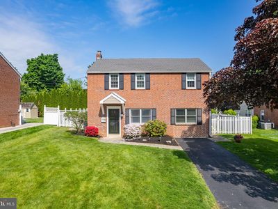4006 S Warner Rd, Lafayette Hill, PA, 19444