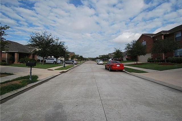 2nd image of 12430 Gershwin Oak St