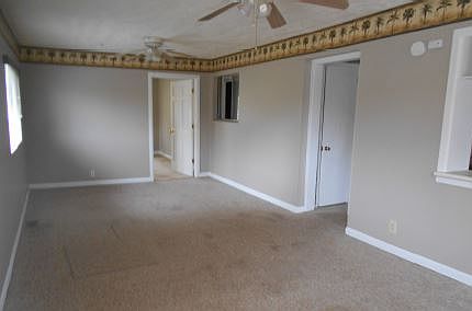 1st image of 1937 W Hamblen Dr