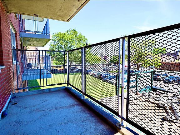 2nd image of 2483 W 16th St APT 2E