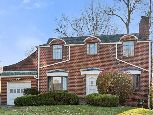 204 Thompson Dr, Pittsburgh, PA 15229