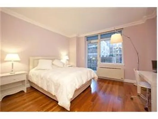 Rented by Douglas Elliman | media 14