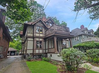 429 Douglas Ave, Kalamazoo, MI 49007