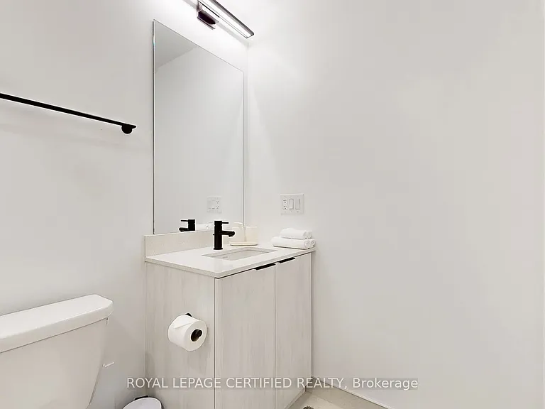 2495 Eglinton Ave W #205 — Photo 26