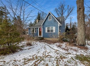 386 Jones Hill Rd, West Haven, CT 06516