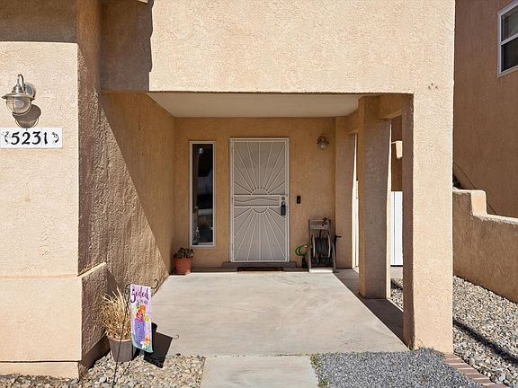 4th image of 5231 La Colonia Dr NW