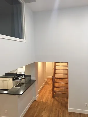 Rented by Mossanen Group | media 48