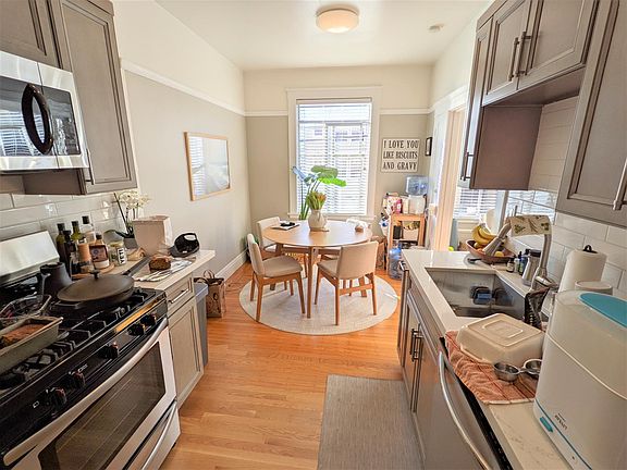 4th image of 550 Lake St #104
