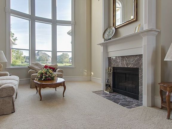 5th image of 808 Kleberg Ct