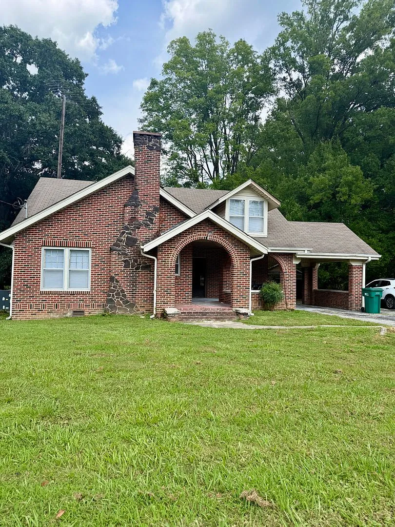 Coming Soon- South Jackson — Photo 2