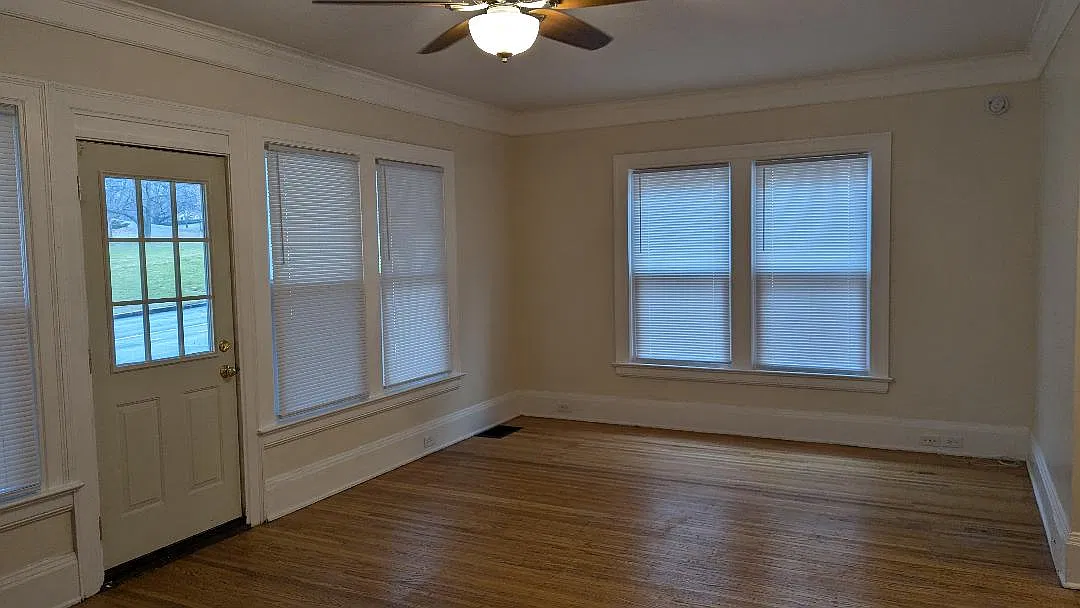 2 bed, 1138 sqft, $1,400 — Photo 2