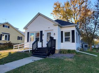 609 20th Ave, Monroe, WI 53566