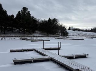 2A3 Hidden Spring Ln #3, Apple River, IL 61001