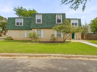 302 Hill St, Glen Rose, TX 76043
