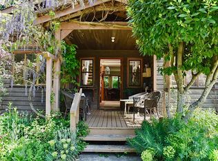 8084 Redrooffs Rd, Sunshine Coast, BC V7Z1C7