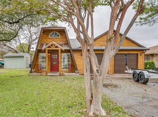 410 Sky Harbour Ct, Granbury, TX 76049