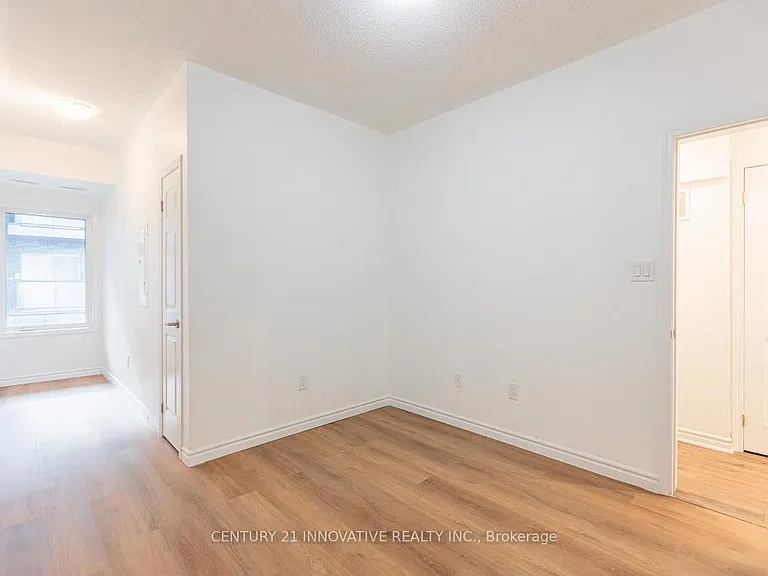 2791 Eglinton Ave E #511 — Photo 7