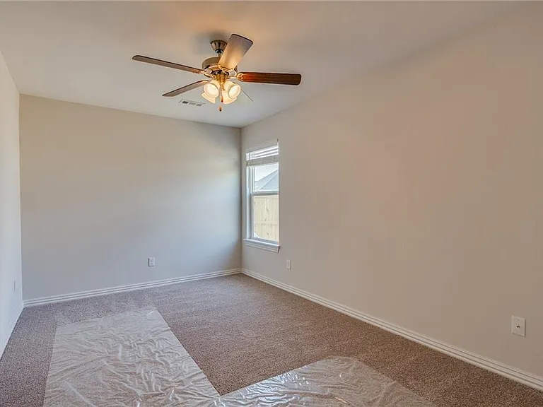 5427 Southwood Ave — Photo 7