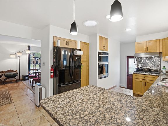 5th image of 25107 Saint Christopher St
