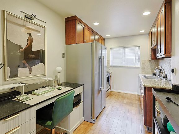 3rd image of 4834 W Mountain View Dr Unit 7