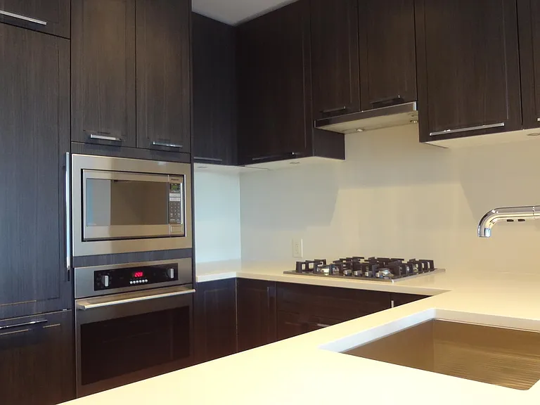 6633 Cambie St #600 — Photo 6