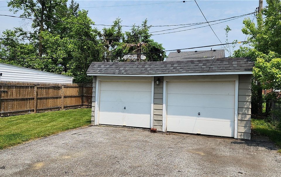 21771 Ball Ave, Euclid, OH 44123 Zillow