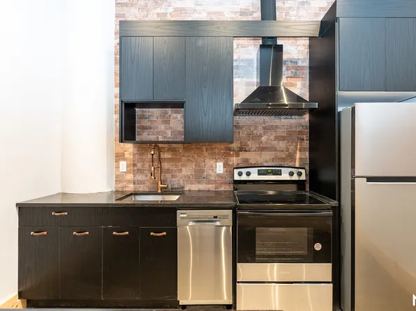 255 18th Street image 23 of 47