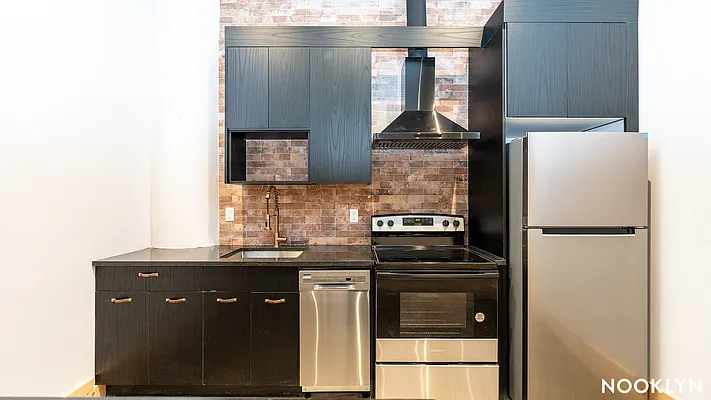 Rented by Nooklyn NYC LLC | media 11