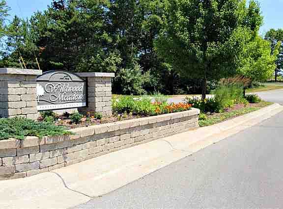 2nd image of 26 Wildwood Meadow Dr