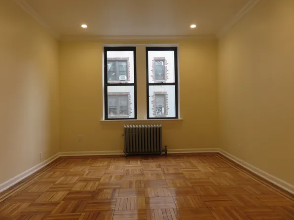700 Ocean Avenue image 1 of 11