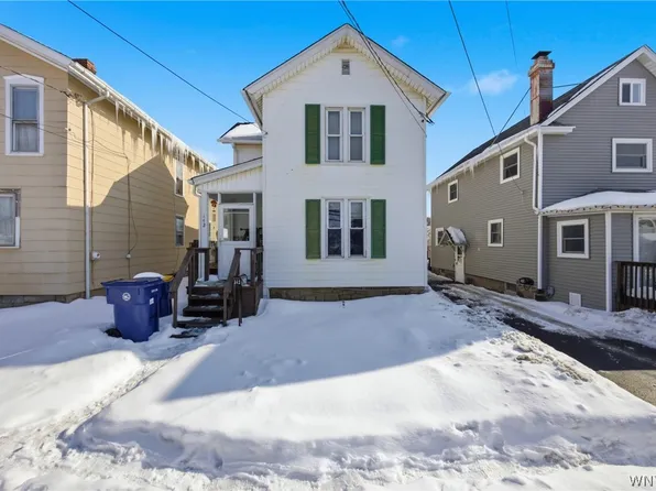 142 Harvey Ave, Lockport, NY 14094