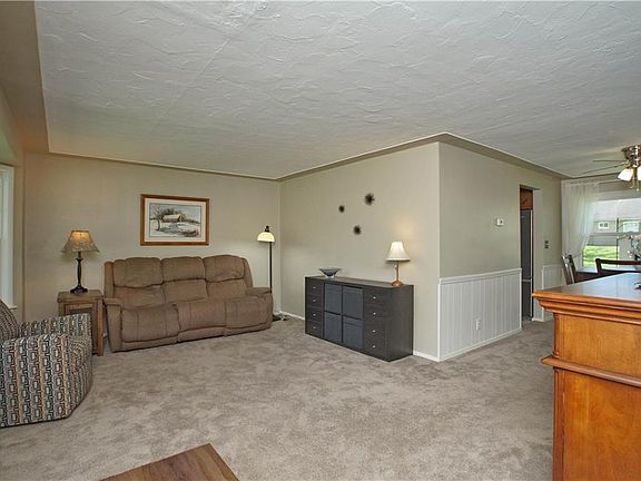 4th image of 4860 Southwood Dr