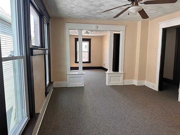 3rd image of 612 W 26th St