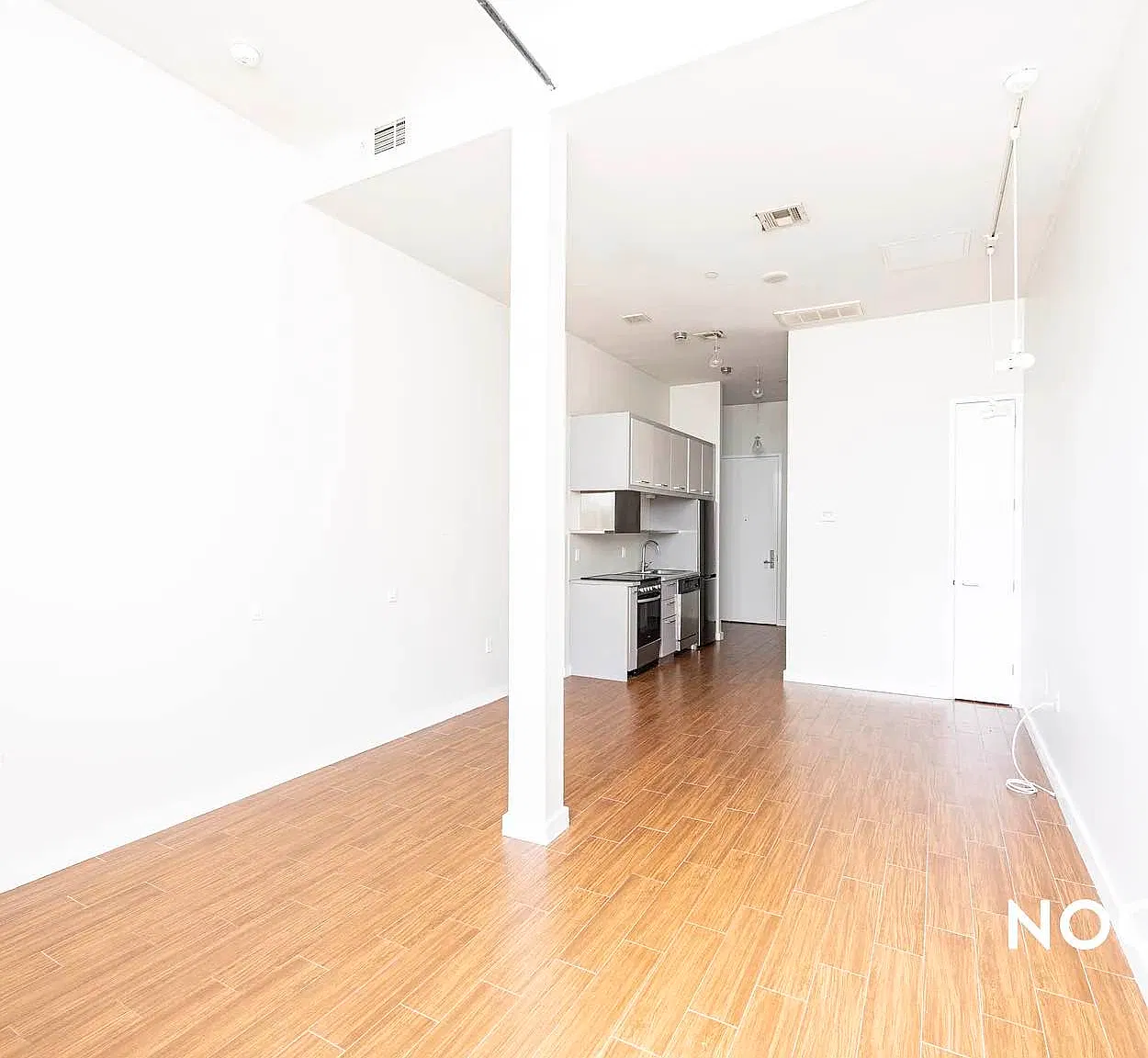 100 Dupont St — Photo 2