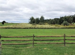 Auburn Rd, Chagrin Falls, OH 44023