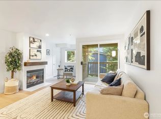 18523 68th Ave NE APT 102, Kenmore, WA 98028