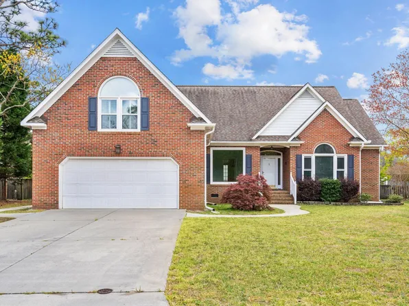 5044 Crosswinds Dr, Wilmington, NC 28409