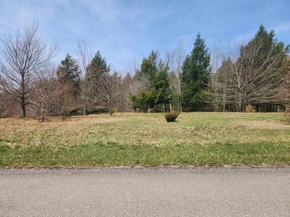 9954 N Slope Dr #93, Onekama, MI 49675