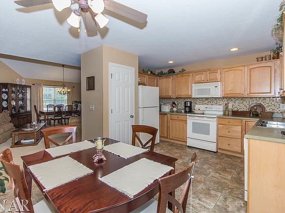 5th image of 36 Ashling Ct