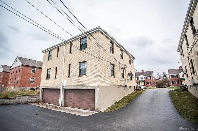 545 Corona Ave #B — Photo 11