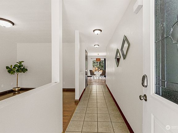 4th image of 15746 Yelm Terra Way SE
