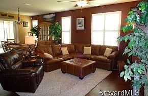4th image of 3608 Hollisten Cir