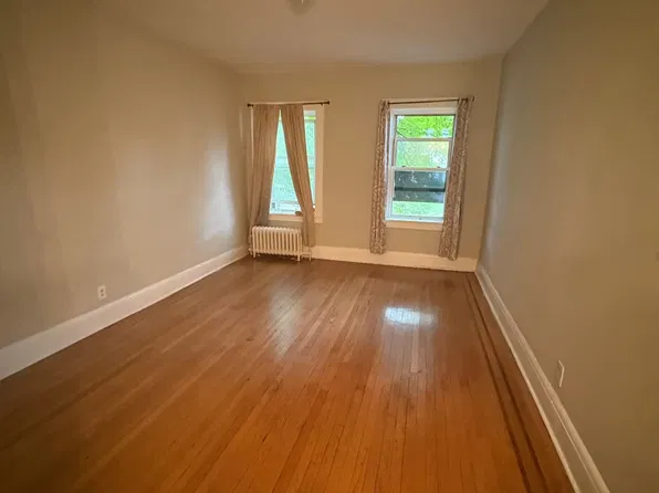234 Walnut St, Roselle, NJ