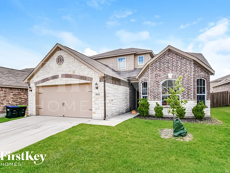 11824 Luckey Fls — Photo 2