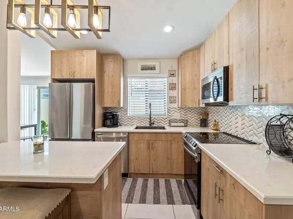 3901 N 19TH Street, Phoenix, AZ 85016