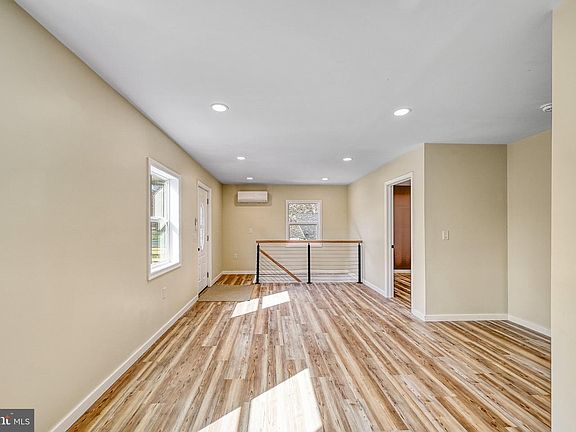 2nd image of 259 Redbud Dr