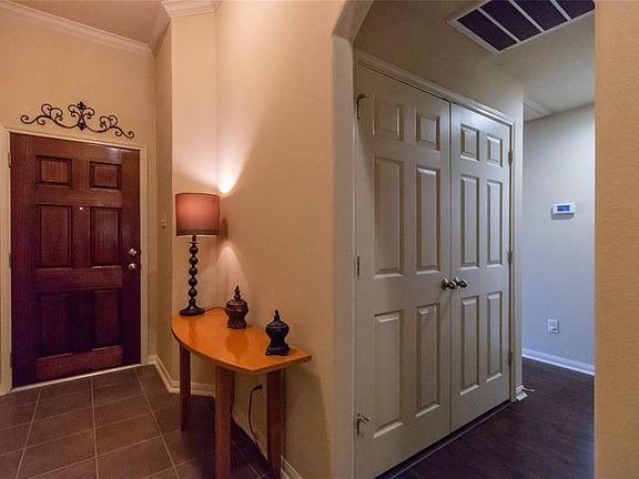 Light colors and spacious ceiling heights throughout