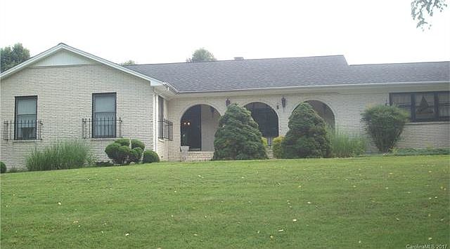 1st image of 108 Canterbury Dr