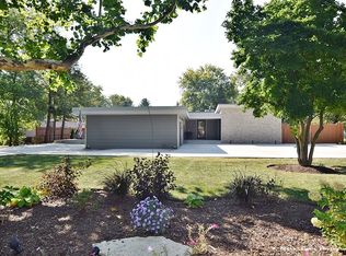 1930 Prairie St, Aurora, IL 60506