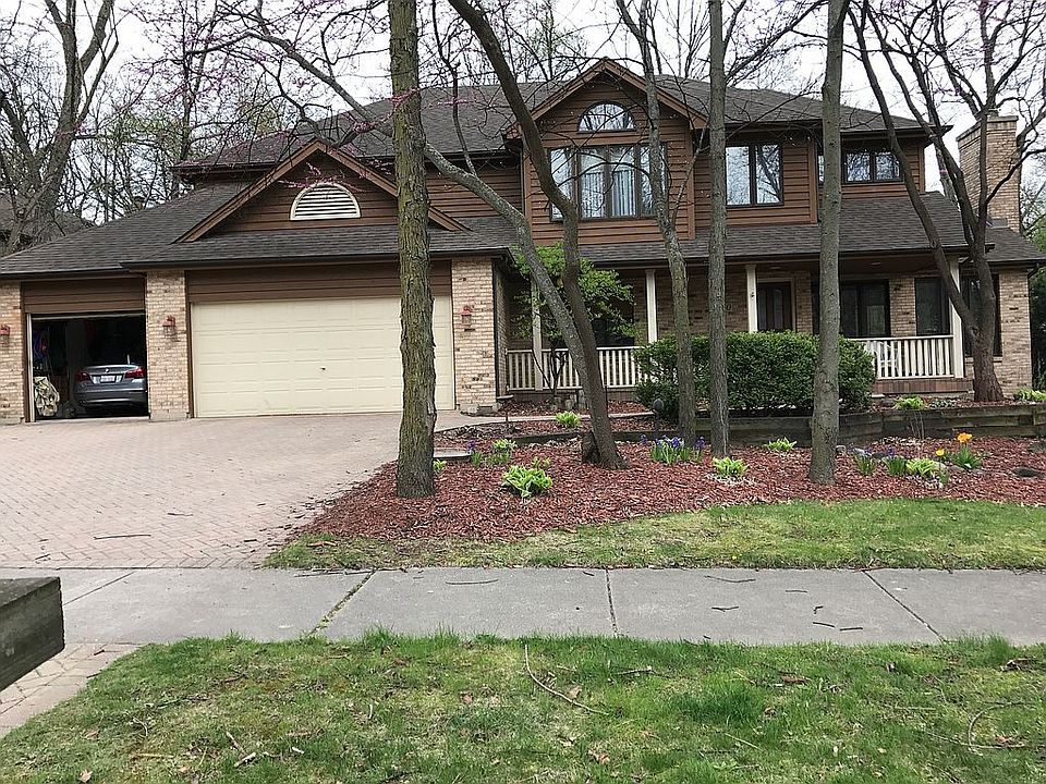 1st image of 300 Apple River Dr
